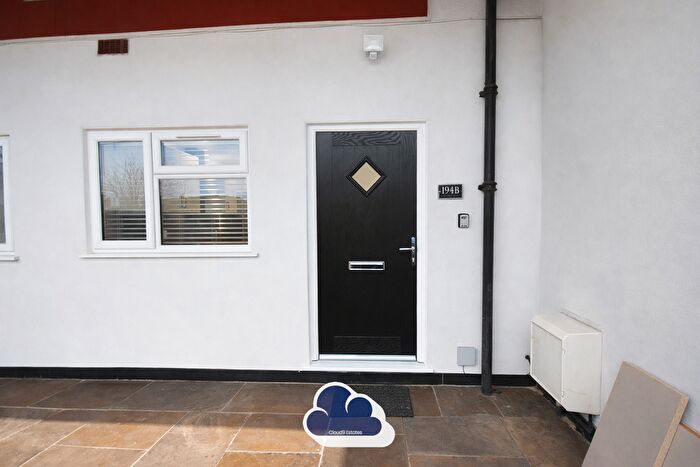 2 Bedroom Flat To Rent In Winsford Avenue, Coventry, CV5