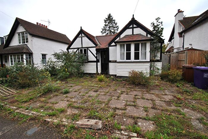 3 Bedroom Detached Bungalow For Sale In Icknield Way, Letchworth Garden City, Hertfordshire, SG6