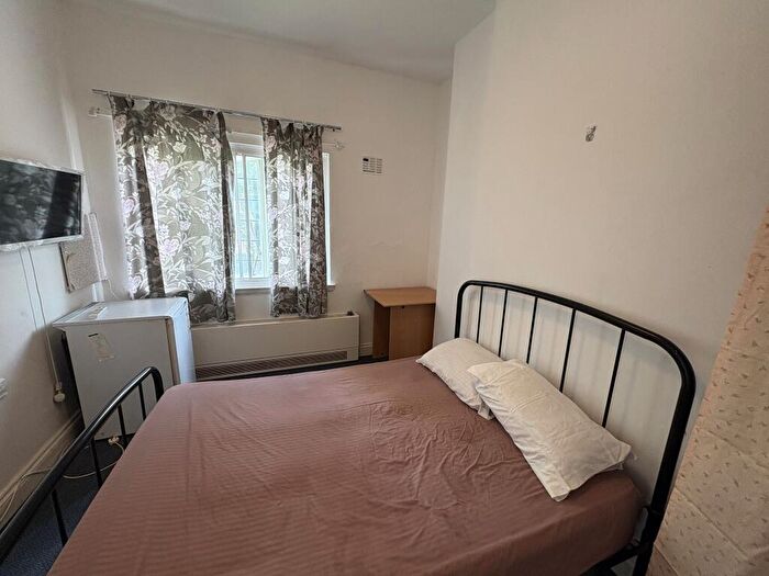 1 Bedroom Apartment To Rent In Room, Handsworth Wood Road, Birmingham, B20