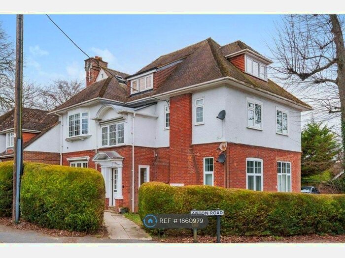 1 Bedroom Flat To Rent In Winchester Road, Andover, SP10