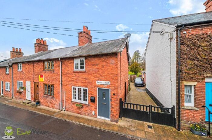 2 Bedroom End Of Terrace House For Sale In Swan Street, Kingsclere, Newbury, Berkshire, RG20