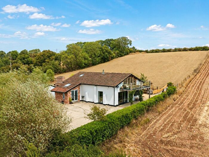 4 Bedroom Barn Conversion For Sale In Oath, Curry Rivel, TA7