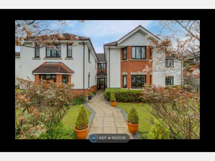 2 Bedroom Flat To Rent In Bucknell Close, Solihull, B91