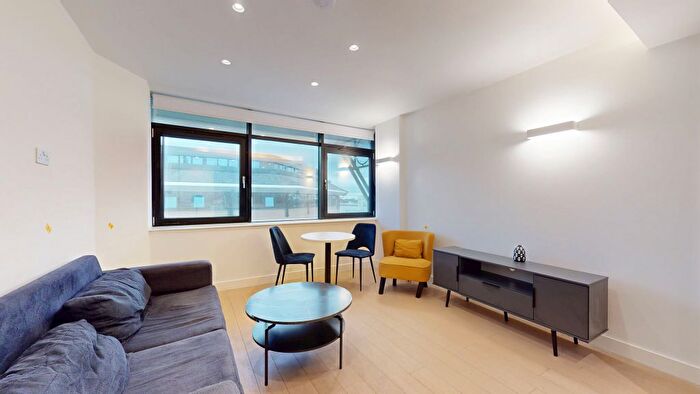 1 Bedroom Flat To Rent In New Horizons Court, Brentford, TW8