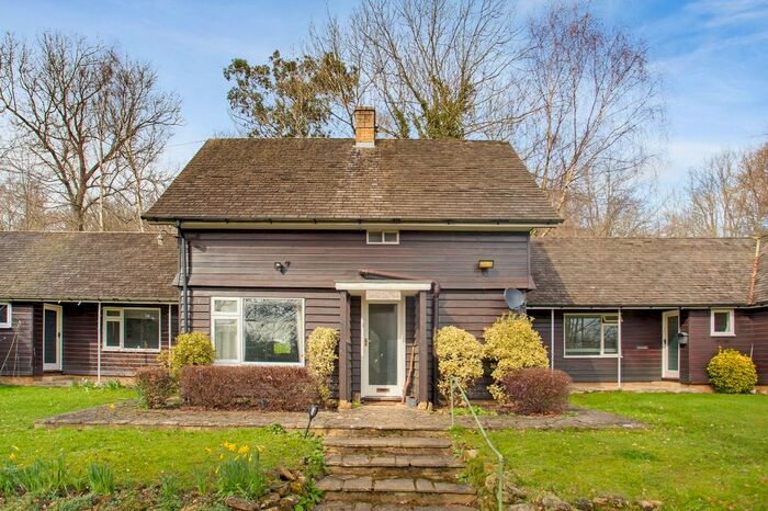2 Bedroom Detached House For Sale In Burrswood, Groombridge, Tunbridge Wells, Kent, TN3