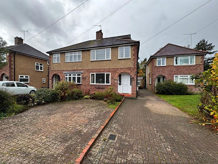 3 Bedroom Semi-Detached House For Sale In Gilmore Crescent, Ashford, TW15