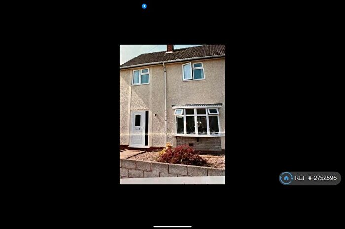 3 Bedroom Terraced House To Rent In Huband Close, Reddich, B98