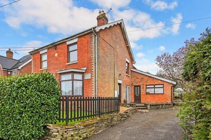 3 Bedroom Semi-Detached House For Sale In Trampers Lane, North Boarhunt, Fareham, PO17