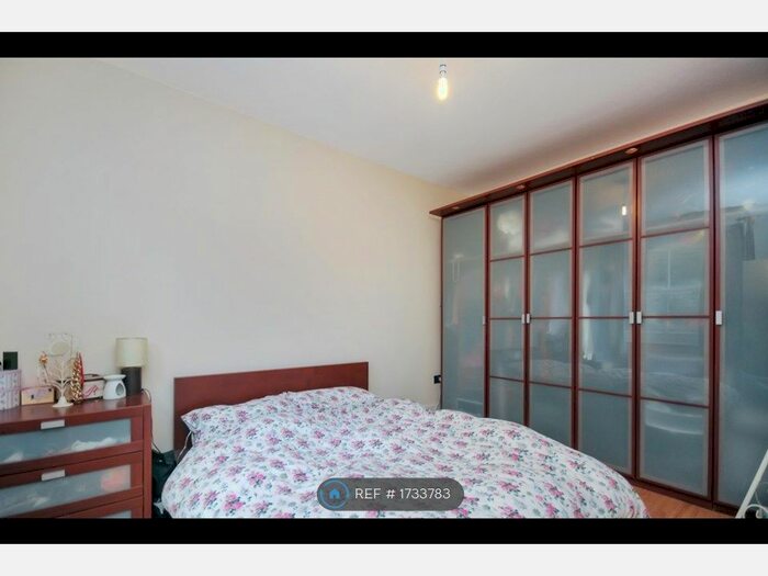 1 Bedroom Flat To Rent In Gordon Road, London, W5