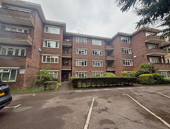 1 Bedroom Flat For Sale In Hulse Road, Bannister Park, Southampton, SO15