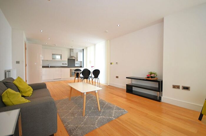 2 Bedroom Flat To Rent In Arc Tower, Uxbridge Road, London, W5