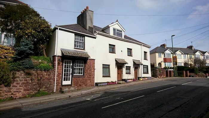 2 Bedroom Cottage To Rent In Cecil Road, Paignton TQ3