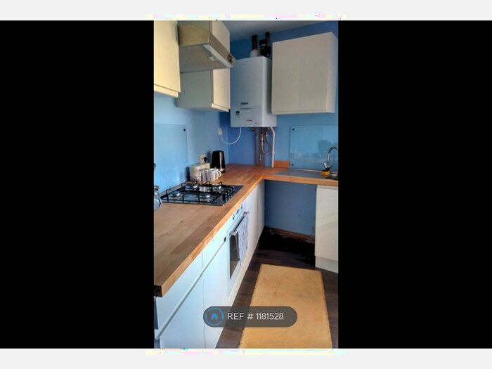 1 Bedroom End Of Terrace House To Rent In St. James Row, Rawtenstall, BB4