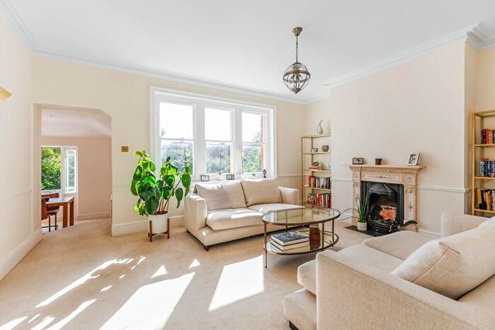 2 Bedroom Flat To Rent In Polstead Road, Oxford, OX2