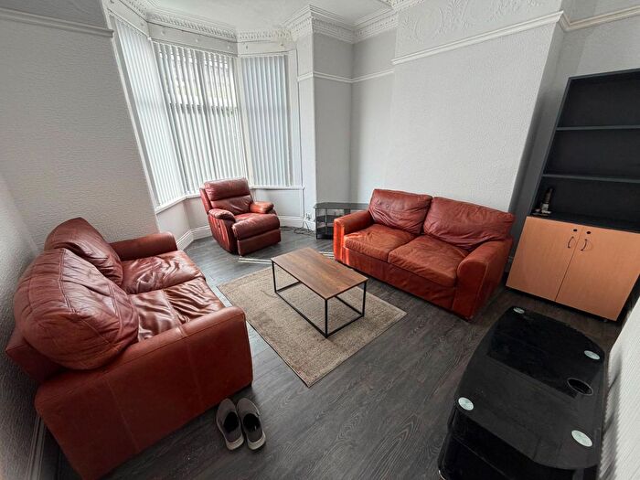 4 Bedroom Terraced House To Rent In Brackenbury Road, Preston, Lancashire, PR1