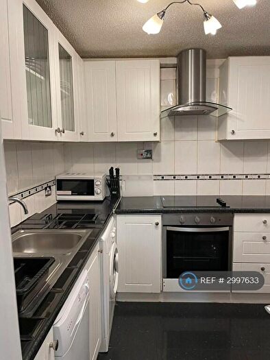 2 Bedroom Flat To Rent In Vesage Court, Holborn, London, EC1N