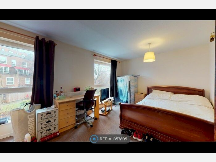 3 Bedroom Flat To Rent In Potier Street, London, SE1