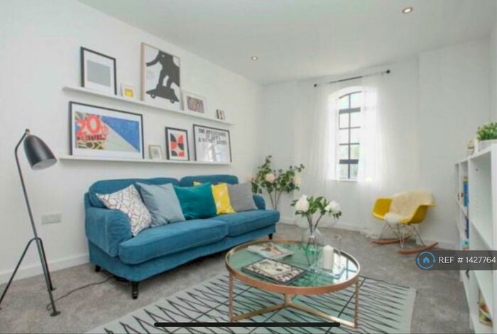 2 Bedroom Flat To Rent In Millers Hill, Ramsgate, CT11