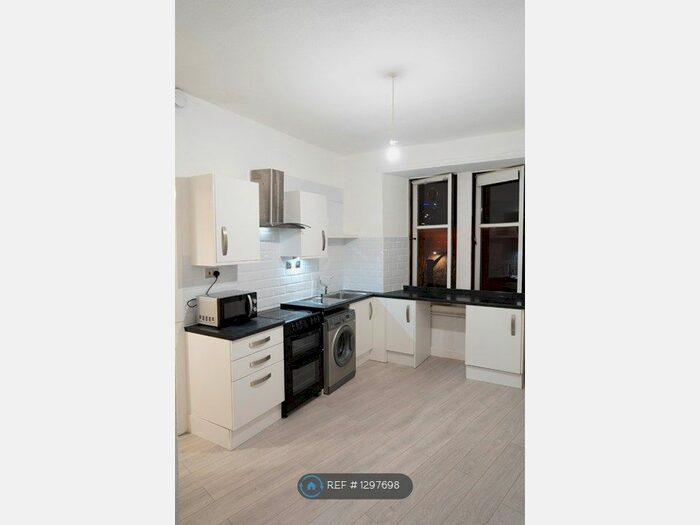 1 Bedroom Flat To Rent In Hathaway Lane, Glasgow G20