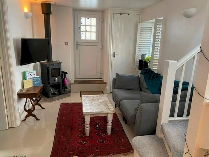 1 Bedroom Cottage To Rent In Market Street, Bradford-On-Avon, Wiltshire, BA15