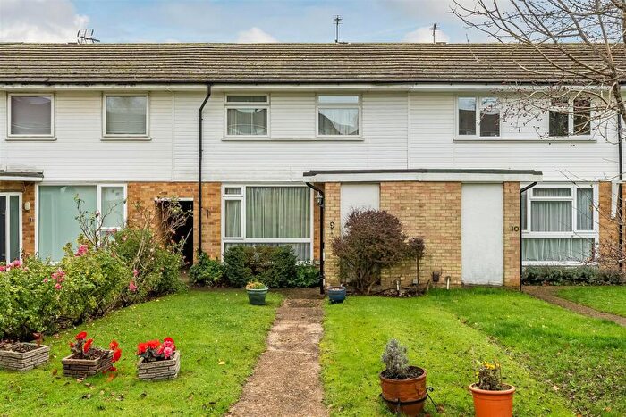 3 Bedroom Terraced House For Sale In Field Court, Oxted, RH8