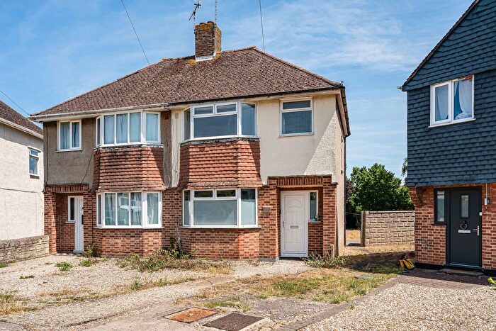 3 Bedroom Semi-Detached House For Sale In Herschel Crescent, Oxford, OX4