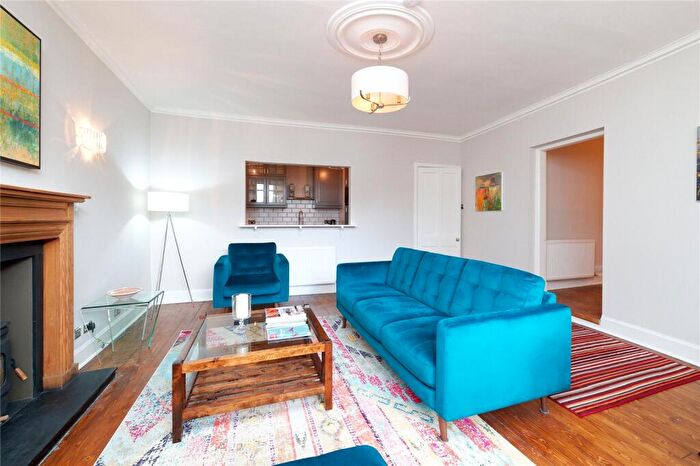 2 Bedroom Apartment To Rent In Victoria Crescent Road, Glasgow, Glasgow, G12