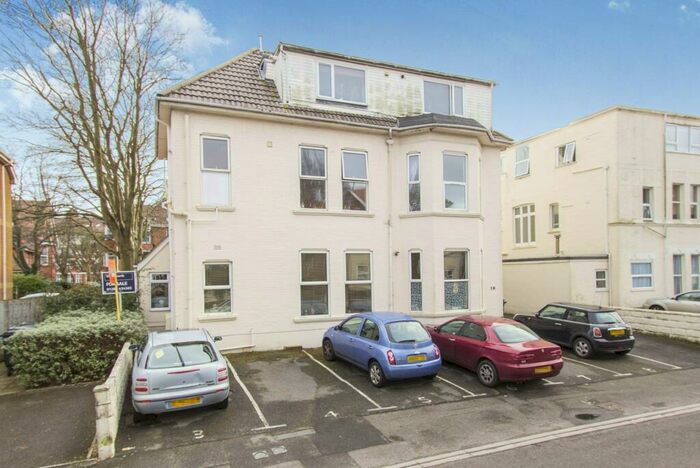 2 Bedroom Flat To Rent In Argyll Road, Boscombe, BH5