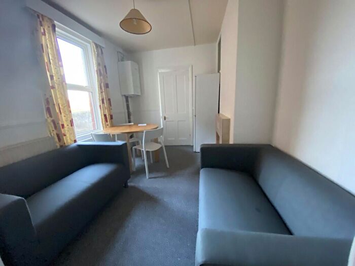 5 Bedroom Terraced House To Rent In Kings Road, Exeter, EX4