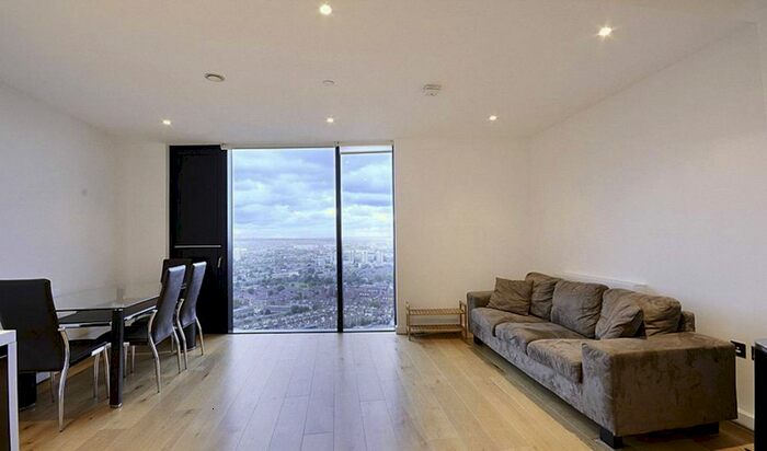 2 Bedroom Flat To Rent In Walworth Road, Elephant And Castle, SE1