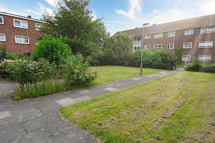 2 Bedroom Flat For Sale In The Shaftesburys, Barking, IG11