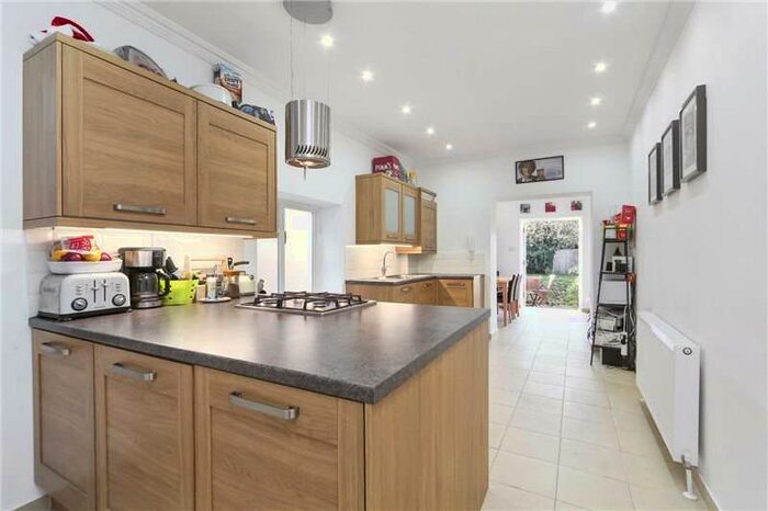 4 Bedroom Terraced House To Rent In Sedgeford Road, London, W12
