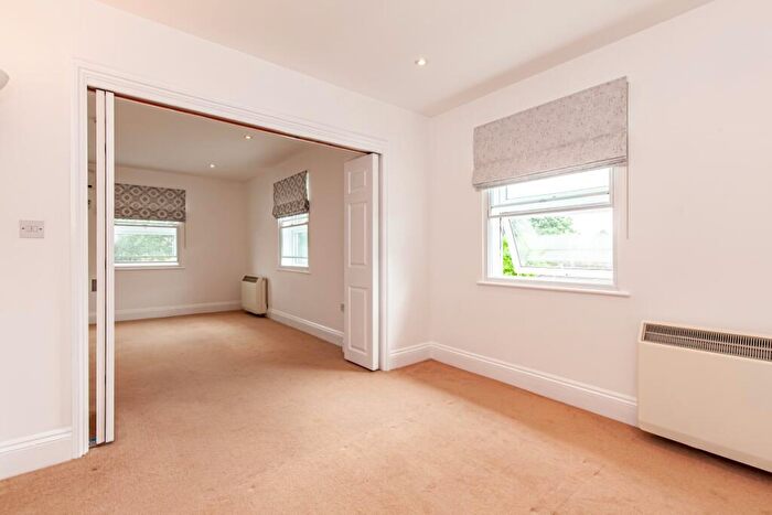 Apartment To Rent In Oxford Road, Kidlington, OX5