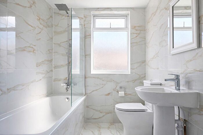 2 Bedroom Terraced House To Rent In Dewsbury Road, Liverpool, L4