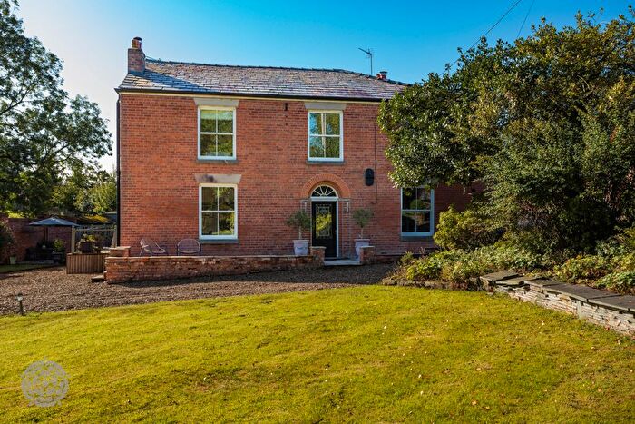 4 Bedroom Detached House For Sale In Mill Lane, Westhoughton, Bolton, Greater Manchester, BL5