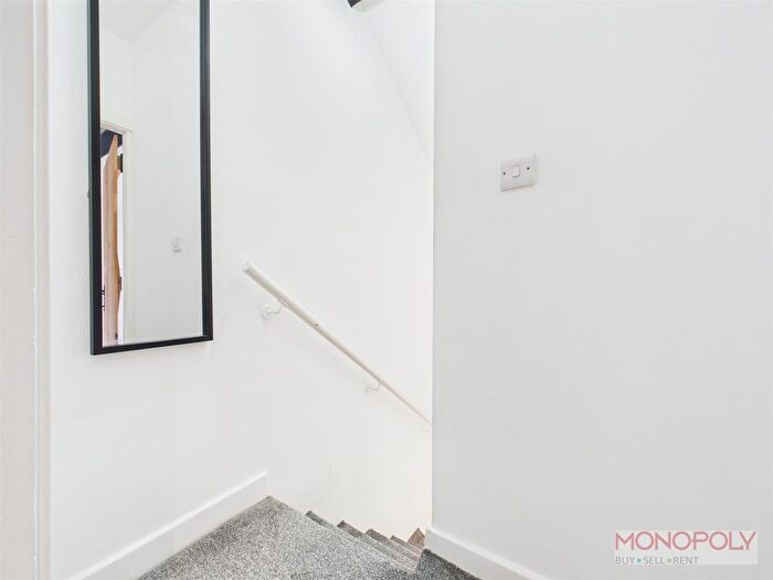 2 Bedroom Cottage For Sale In Wrexham Road, Marchwiel, Wrexham, LL13