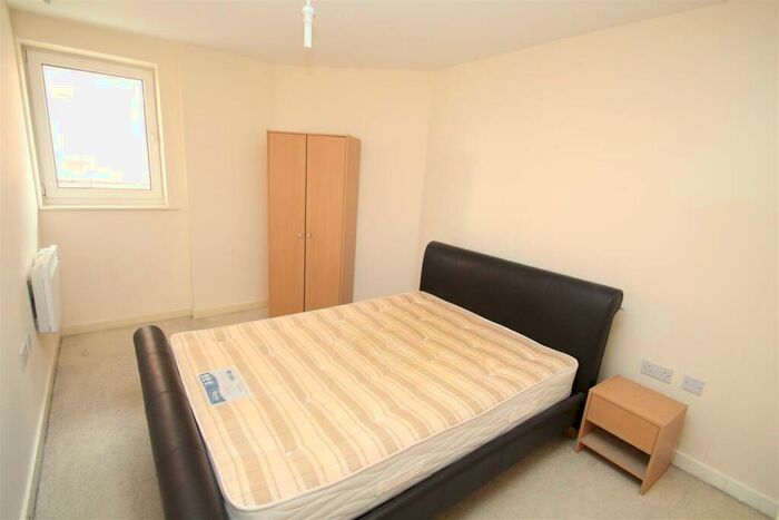 1 Bedroom Apartment To Rent In Grays Place, Slough, SL2