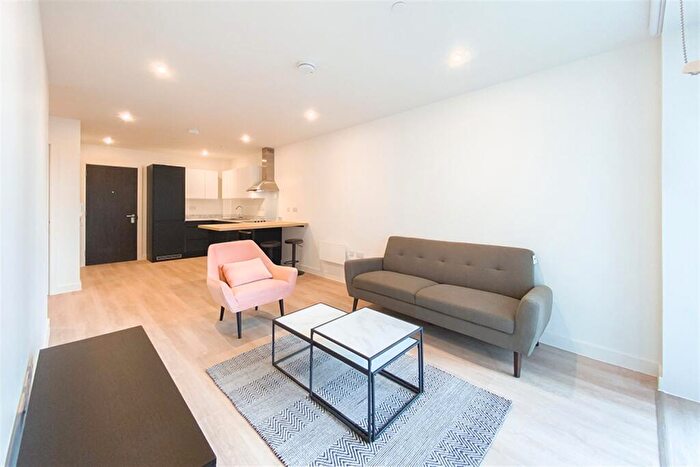 2 Bedroom Apartment To Rent In Exchange Point, M3