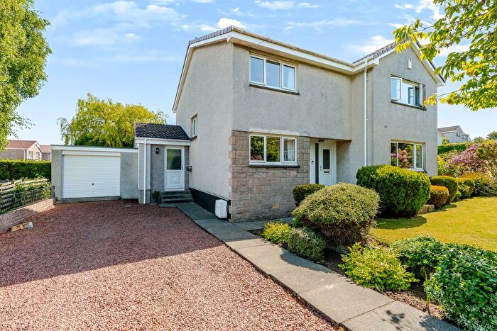 5 Bedroom Detached House For Sale In Cherry Tree Crescent, Balerno, Edinburgh, EH14