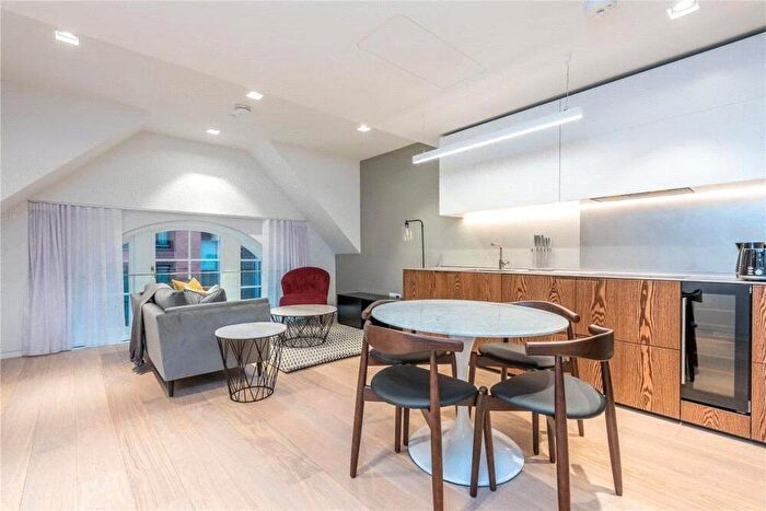 1 Bedroom Apartment For Sale In Bartholomew Close, London, EC1A