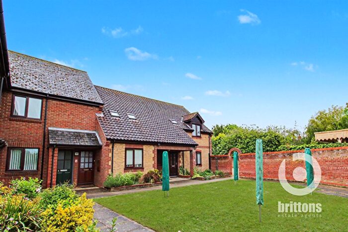 1 Bedroom Flat For Sale In Leaside, Heacham, King's Lynn, PE31