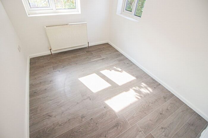 1 Bedroom Flat To Rent In Carr Road, Walthamstow, E17