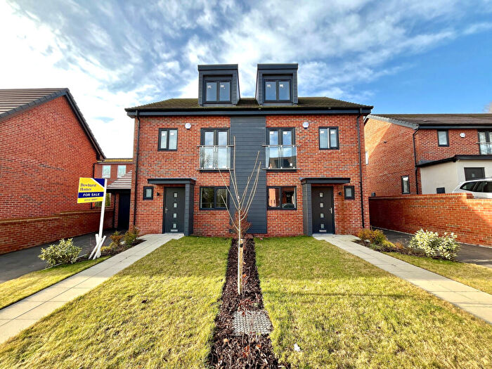 4 Bedroom Semi-Detached House For Sale In Woodlands Crest, Preston, Lancashire, PR2