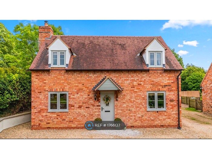 3 Bedroom Detached House To Rent In Church Road, Tewkesbury, GL20