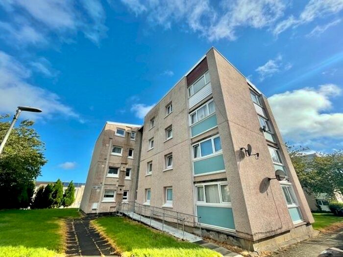 2 Bedroom Flat To Rent In Warwick, Calderwood, East Kilbride, G74