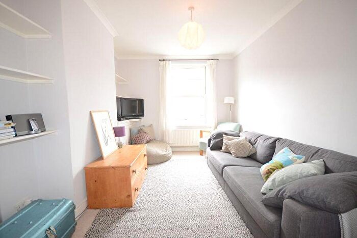 2 Bedroom House To Rent In Bexley Street, Windsor, SL4