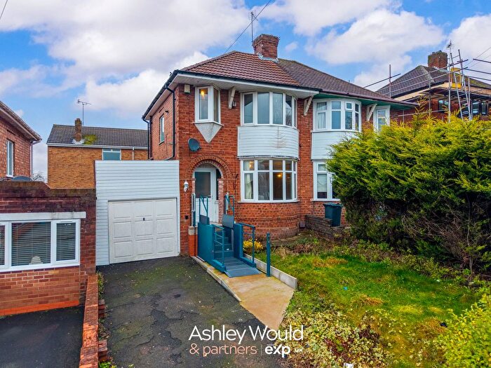 3 Bedroom Semi Detached House For Sale In St. Katherines Road, Oldbury, B68