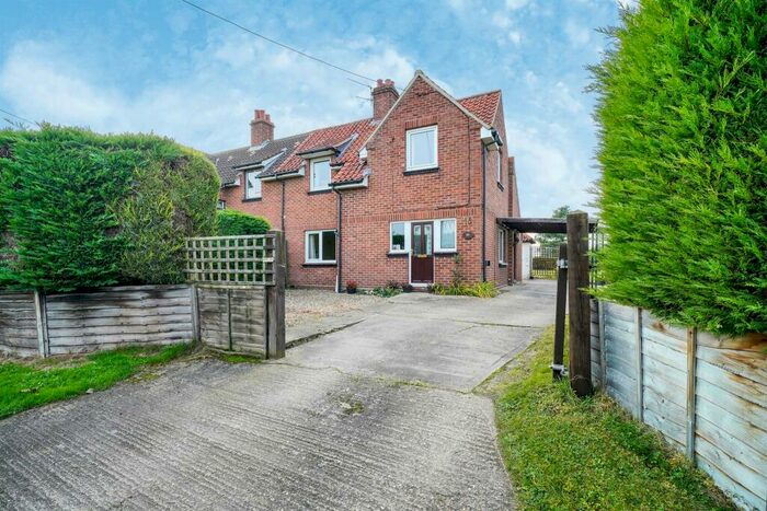 3 Bedroom Semi-Detached House For Sale In Southend, Bradenham, Thetford, IP25