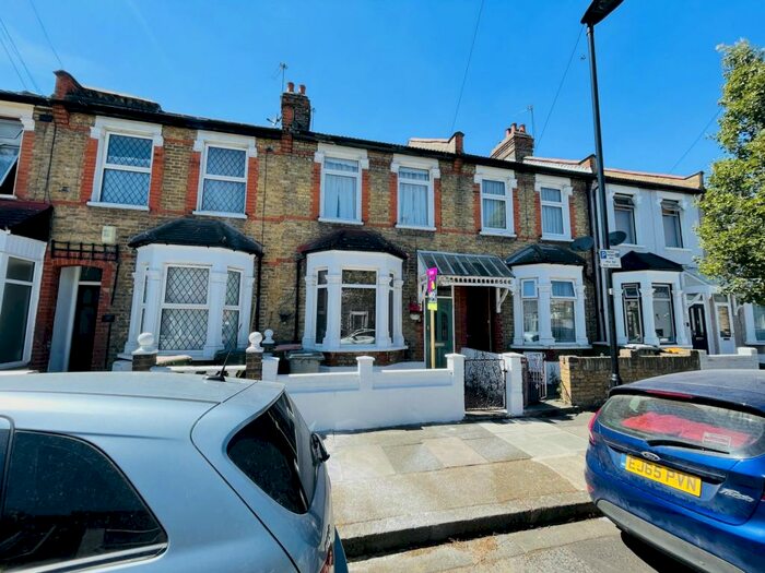 2 Bedroom Terraced House To Rent In Beverley Road, East Ham, E6
