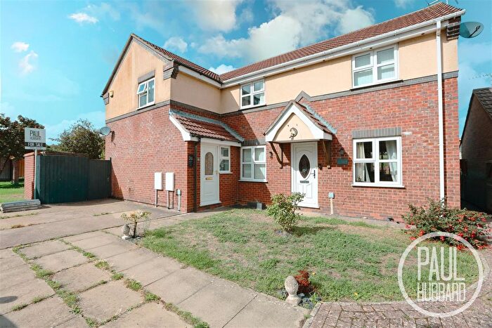 3 Bedroom Semi-Detached House For Sale In Bloomfield Way, Carlton Colville, NR33